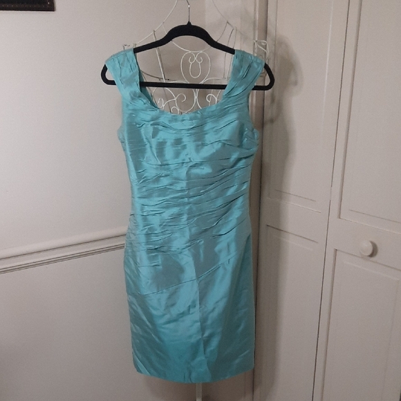 Chic Turquoise Sleeveless Mini Dress - Picture 1 of 8